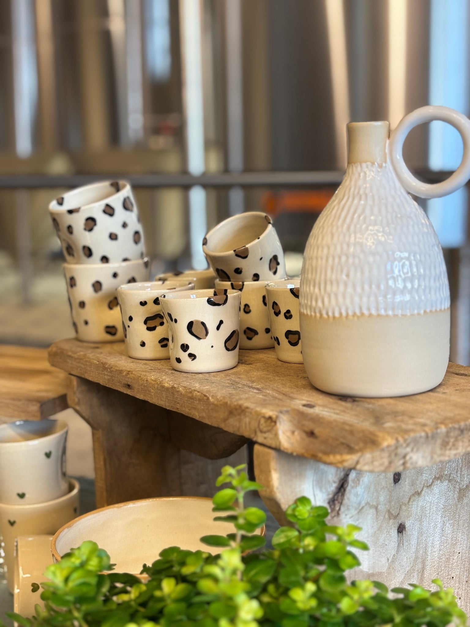 Tasse et Mugs Kiub Tasse en porcelaine Chat et plantes par Kiub Tasse et Mugs Kiub Tasse en porcelaine Chat et plantes par Kiub